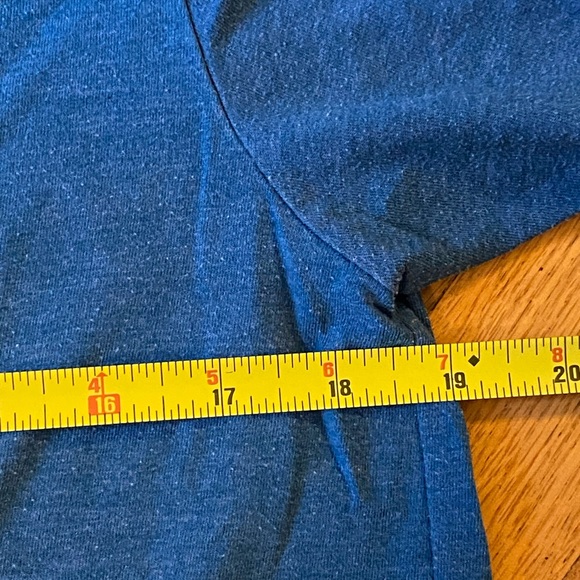 Men’s Patagonia slim fit medium pocket t shirt rock climbing hex nuts wow - Picture 4 of 4